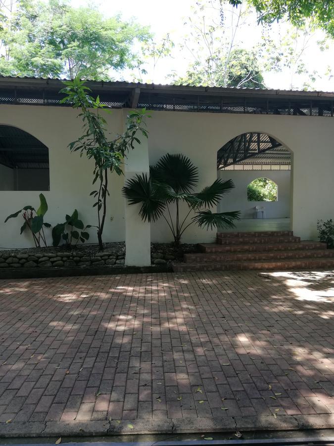 Hospedaje El Bosquecito อูวีตา ภายนอก รูปภาพ