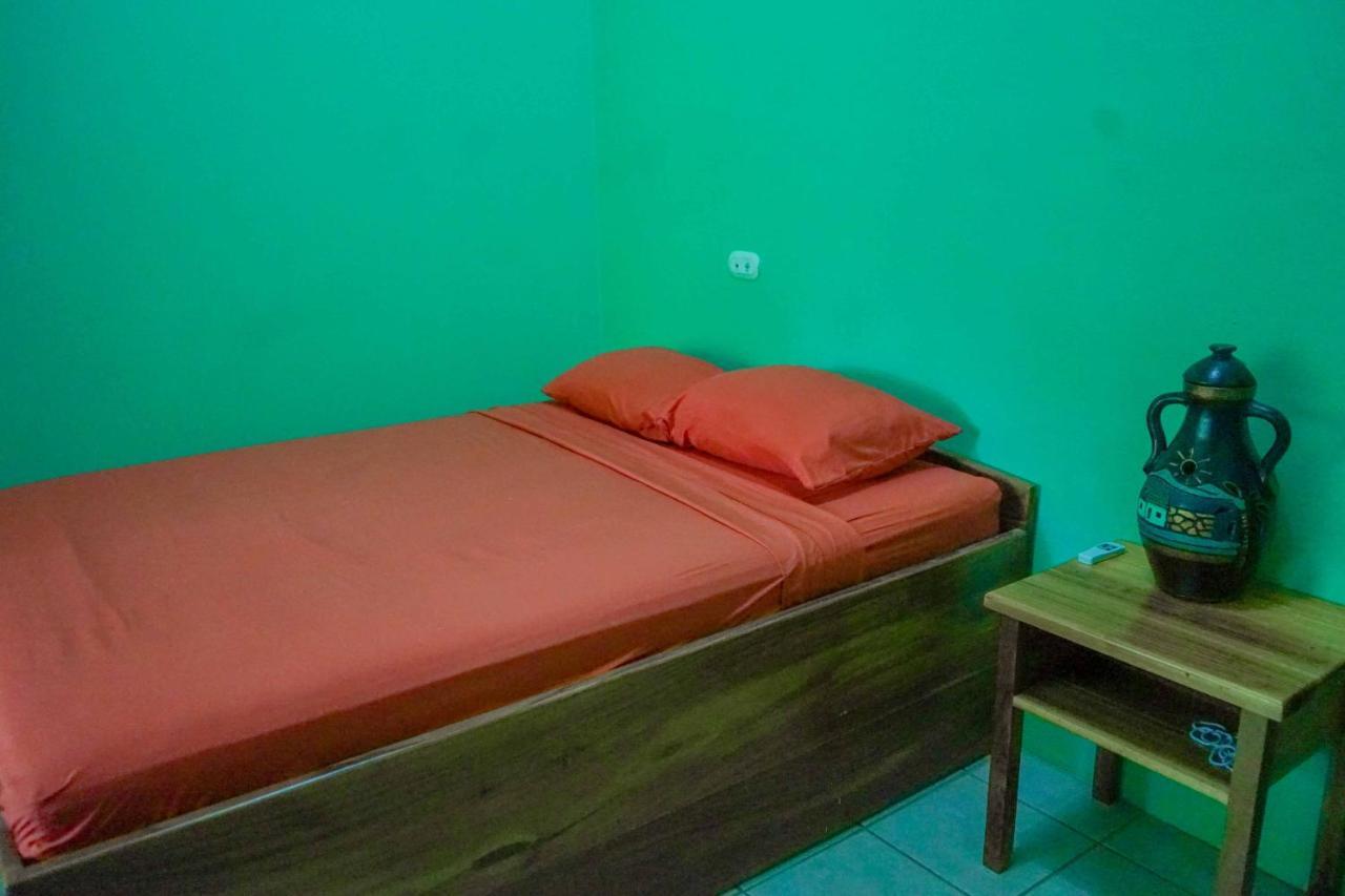 Hospedaje El Bosquecito อูวีตา ภายนอก รูปภาพ
